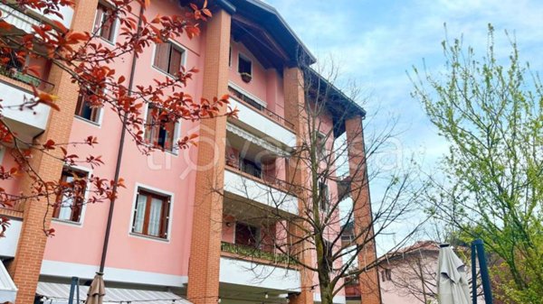 appartamento in vendita a Besana in Brianza