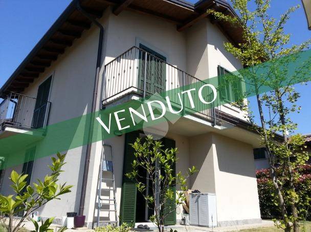 casa indipendente in vendita a Besana in Brianza