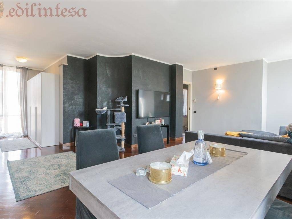 appartamento in vendita a Besana in Brianza