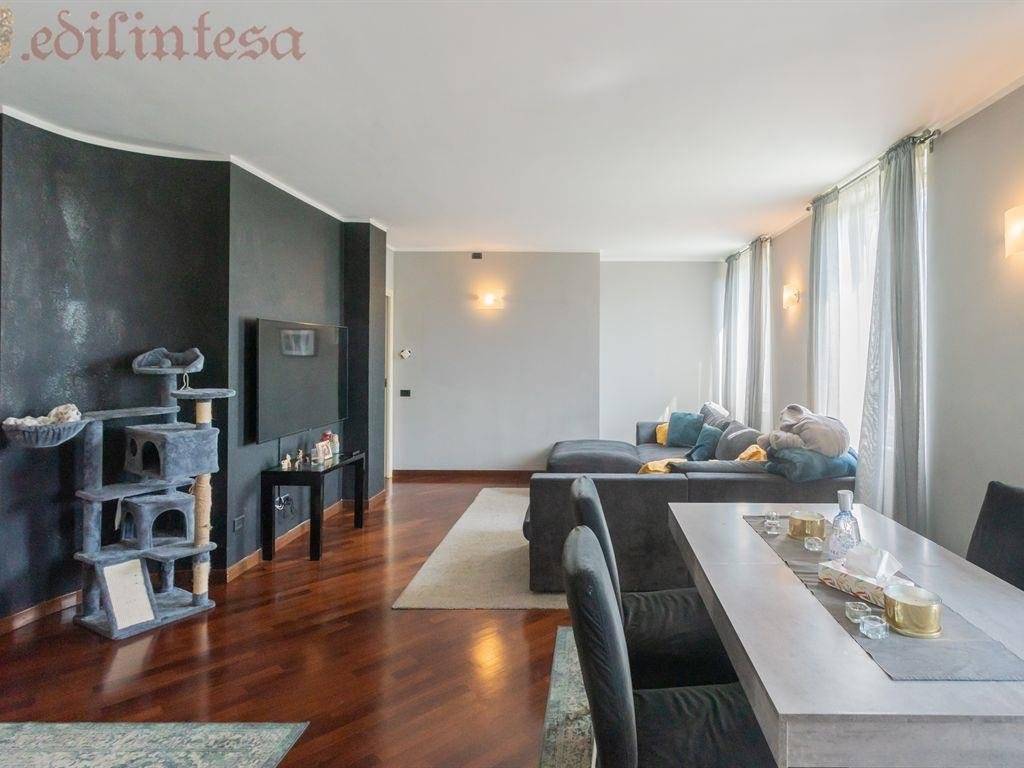 appartamento in vendita a Besana in Brianza