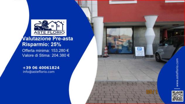 negozio in vendita a Besana in Brianza