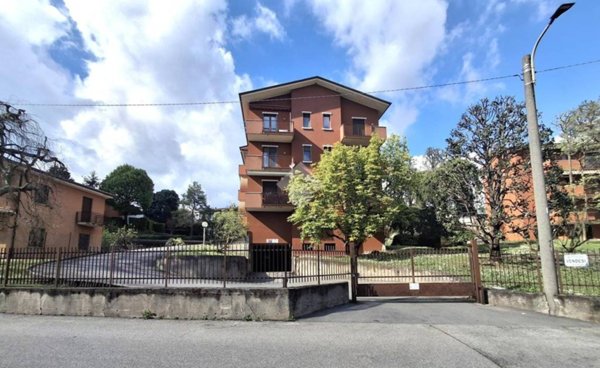 appartamento in vendita a Besana in Brianza in zona Montesiro