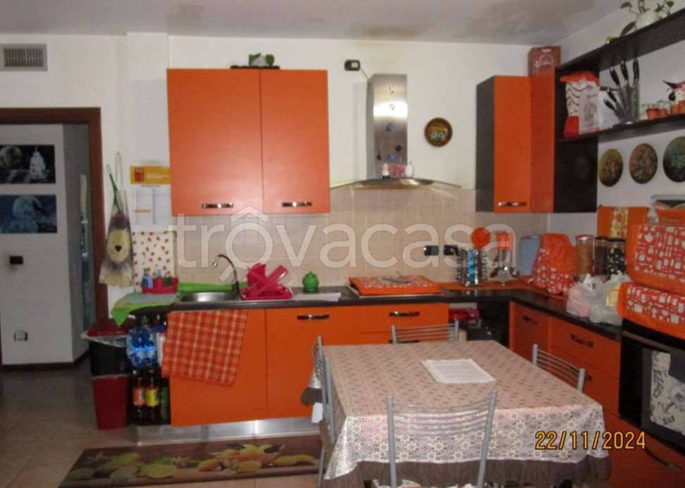 appartamento in vendita a Besana in Brianza