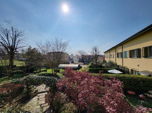 appartamento in vendita a Besana in Brianza
