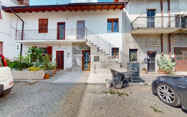 appartamento in vendita a Besana in Brianza