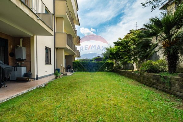 appartamento in vendita a Besana in Brianza