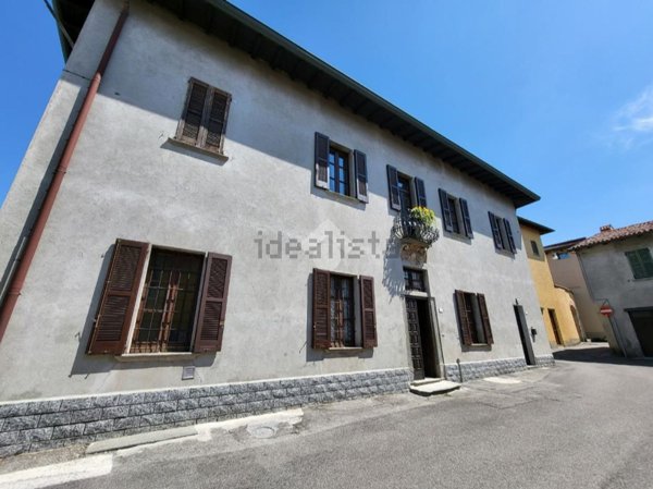 appartamento in vendita a Besana in Brianza