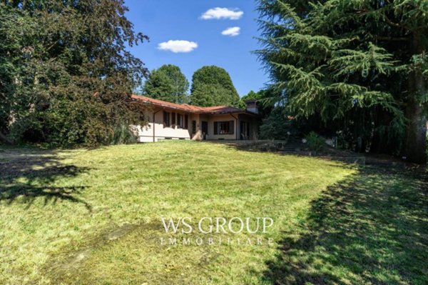 casa indipendente in vendita a Besana in Brianza