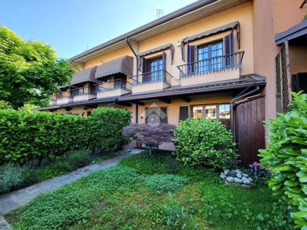 casa indipendente in vendita a Besana in Brianza