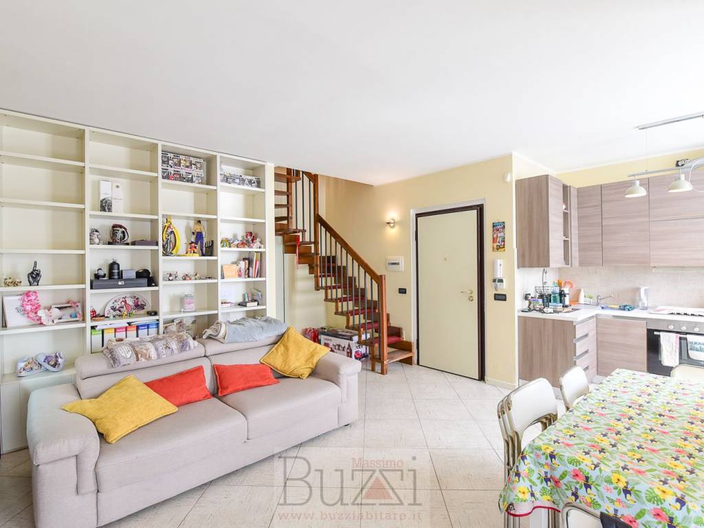 appartamento in vendita a Besana in Brianza