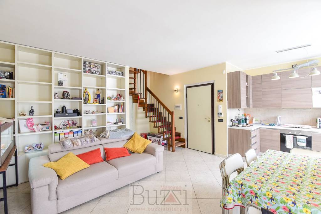 appartamento in vendita a Besana in Brianza