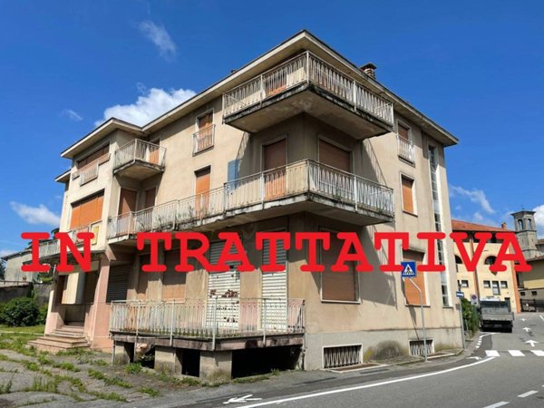 intera palazzina in vendita a Besana in Brianza