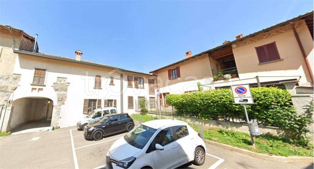 appartamento in vendita a Besana in Brianza