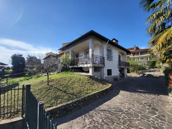 appartamento in vendita a Besana in Brianza