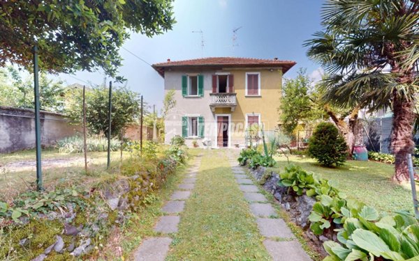 appartamento in vendita a Besana in Brianza