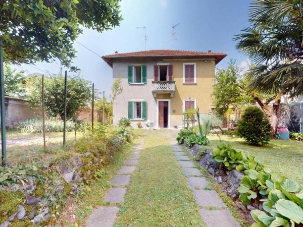 appartamento in vendita a Besana in Brianza