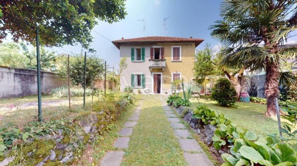 appartamento in vendita a Besana in Brianza