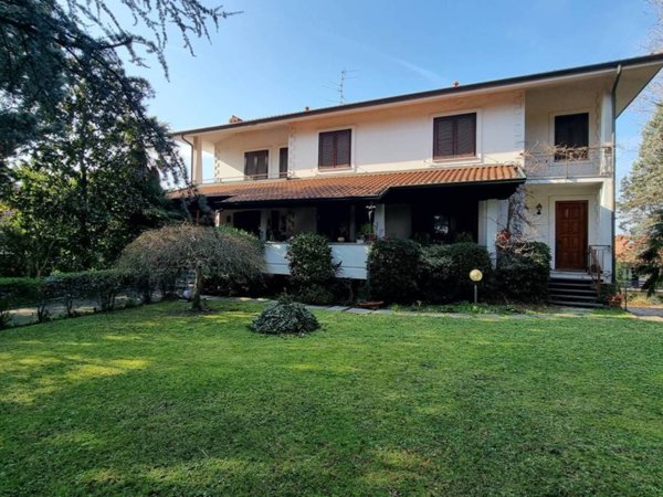 casa indipendente in vendita a Besana in Brianza