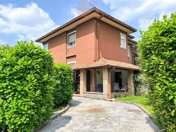 casa indipendente in vendita a Besana in Brianza