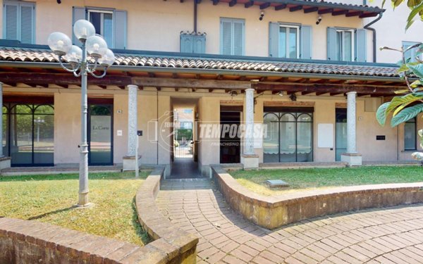 appartamento in vendita a Besana in Brianza