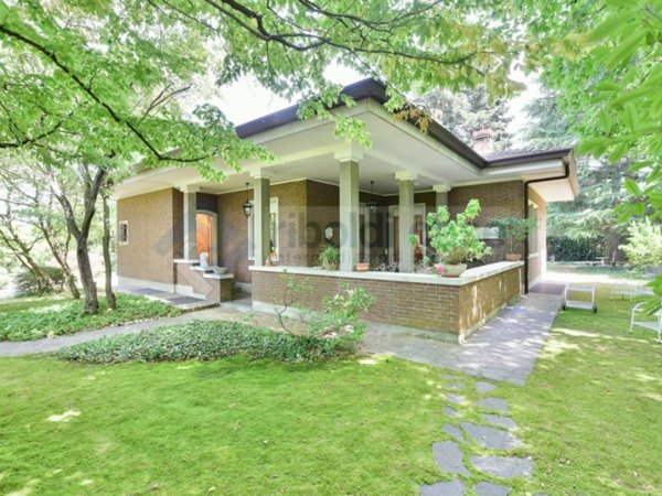 casa indipendente in vendita a Besana in Brianza