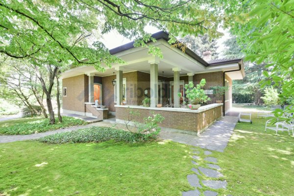 casa indipendente in vendita a Besana in Brianza