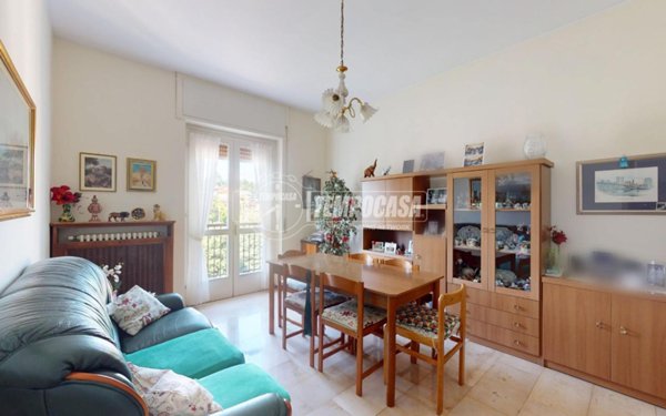 appartamento in vendita a Besana in Brianza in zona Montesiro