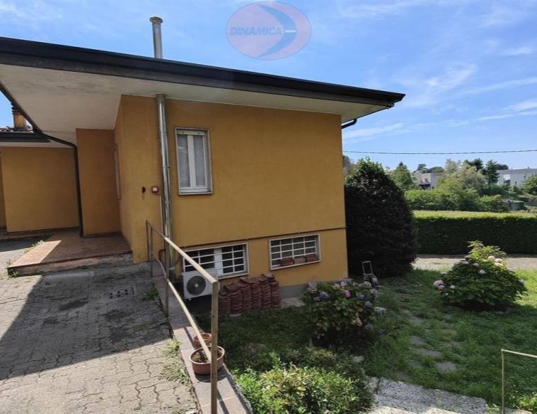 casa indipendente in vendita a Besana in Brianza