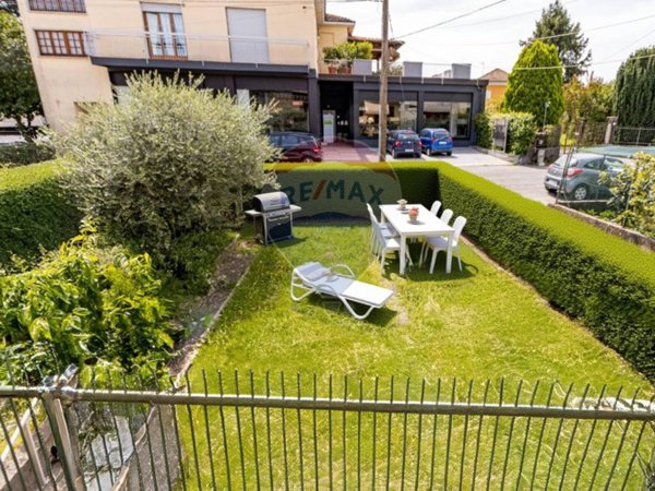 casa indipendente in vendita a Besana in Brianza