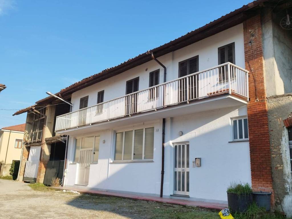 casa indipendente in vendita a Besana in Brianza
