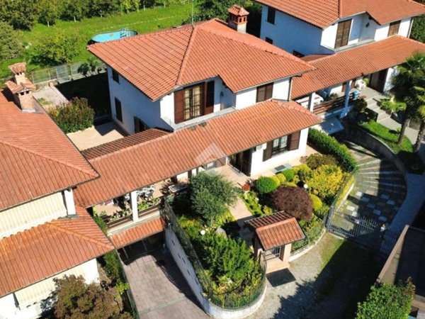casa indipendente in vendita a Besana in Brianza