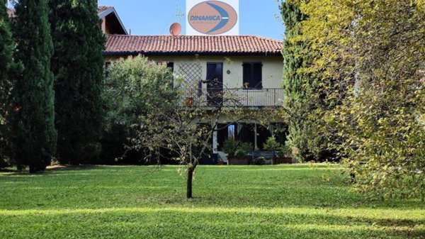 appartamento in vendita a Besana in Brianza
