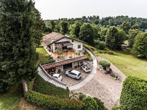 casa indipendente in vendita a Besana in Brianza