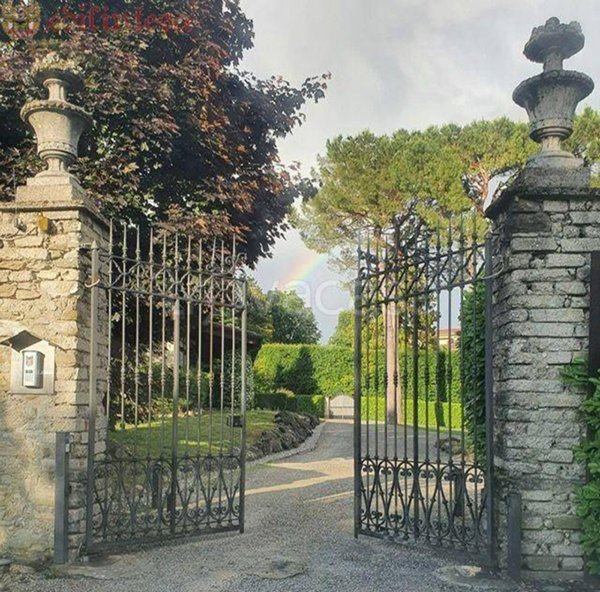 casa indipendente in vendita a Besana in Brianza