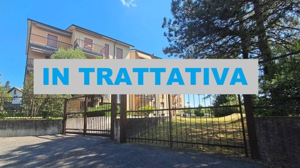 appartamento in vendita a Besana in Brianza in zona Montesiro