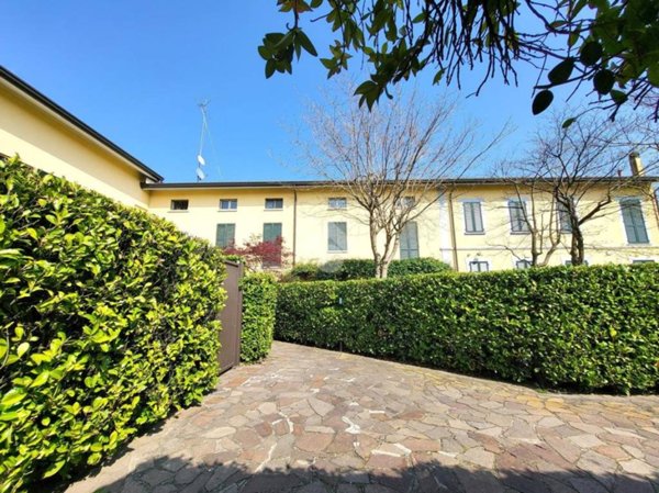 appartamento in vendita a Besana in Brianza