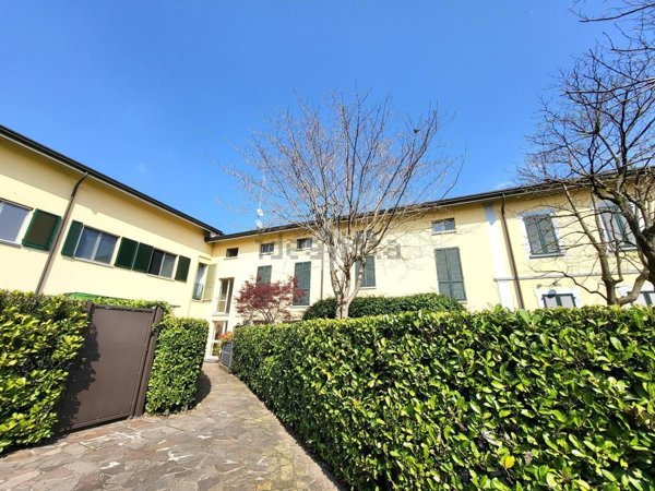 appartamento in vendita a Besana in Brianza