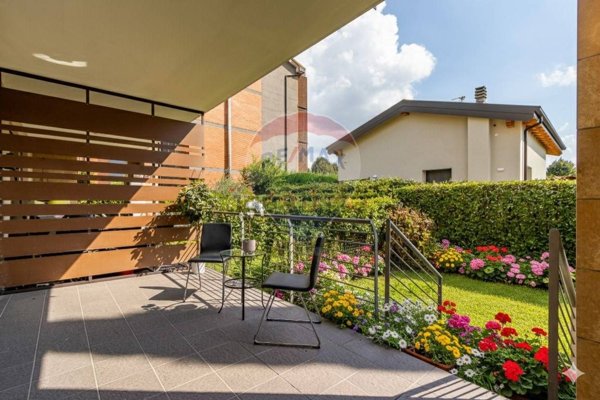 appartamento in vendita a Besana in Brianza