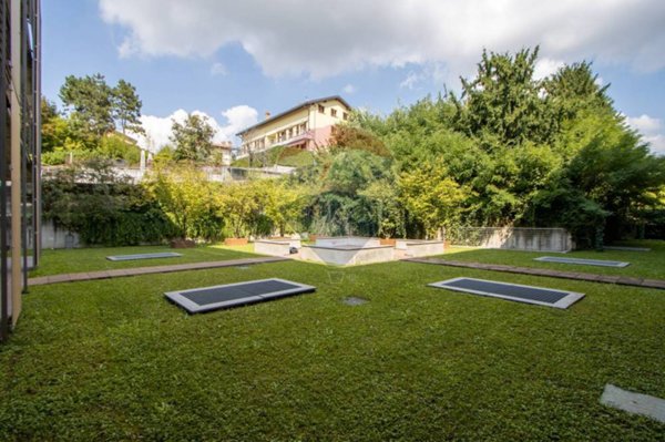 ufficio in vendita a Besana in Brianza