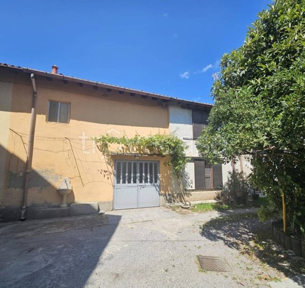 appartamento in vendita a Besana in Brianza