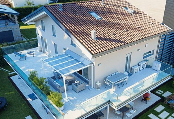 appartamento in vendita a Besana in Brianza