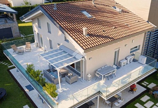 appartamento in vendita a Besana in Brianza