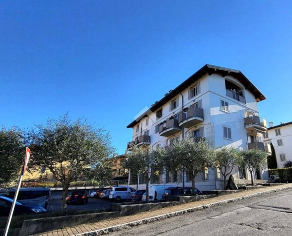 appartamento in vendita a Besana in Brianza