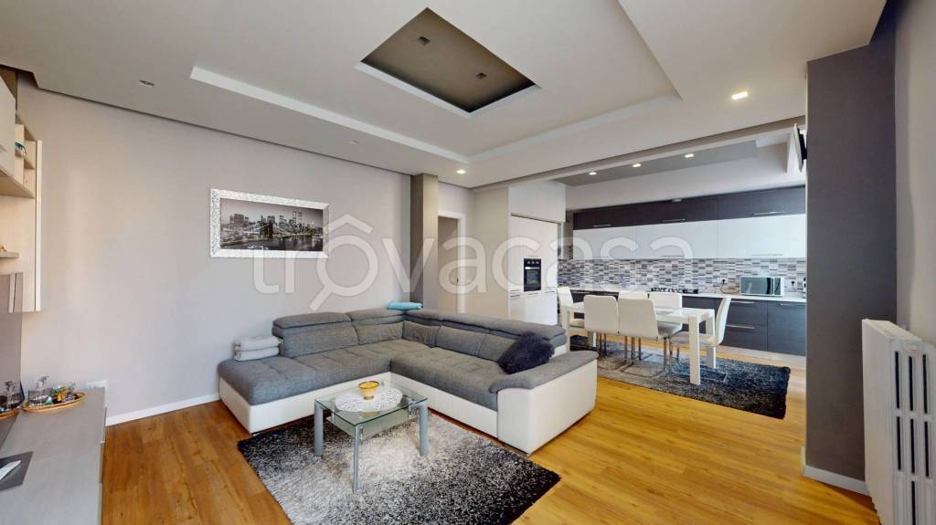 appartamento in vendita a Besana in Brianza