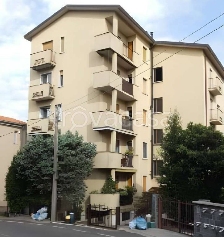 appartamento in vendita a Besana in Brianza