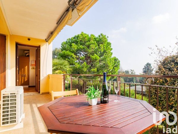 appartamento in vendita a Besana in Brianza in zona Montesiro