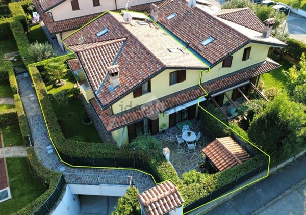 appartamento in vendita a Besana in Brianza