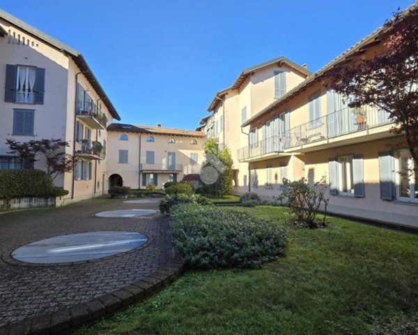 appartamento in vendita a Besana in Brianza