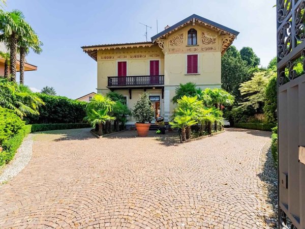 casa indipendente in vendita a Besana in Brianza