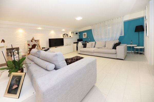 appartamento in vendita a Besana in Brianza